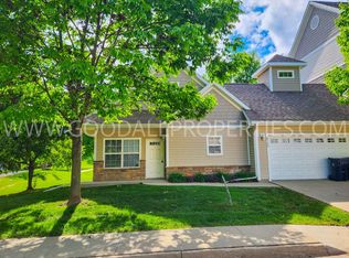 4302 152nd Pl, Urbandale, IA 50323