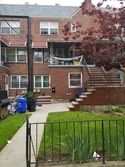 1st image of 1442 E 103rd St