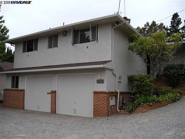 17583 Vineyard Rd photo 1