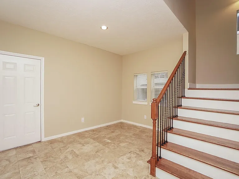 5730 Kansas St #B — Photo 5