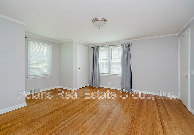4702 Rookwood Ave — Photo 13