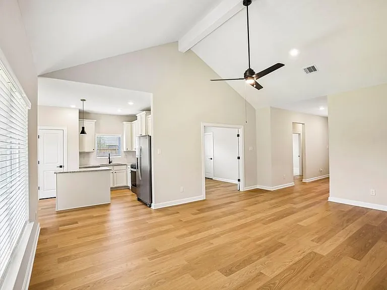 3085 Sorrento Hill Dr — Photo 4