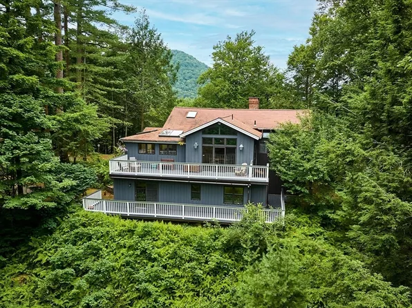 10 Fox Rd, Shelburne Falls, MA 01370