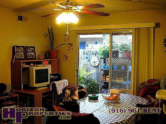 4th image of 9155 Tuolumne Dr