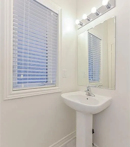3148 Goodyear Rd — Photo 11