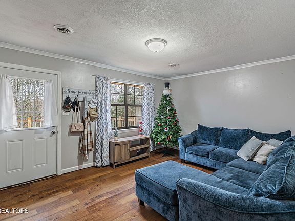 5th image of 144 Allen Dr