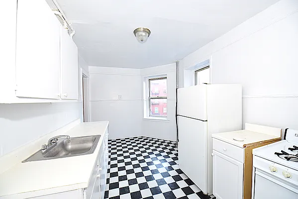 Rented by Corcoran | media 13
