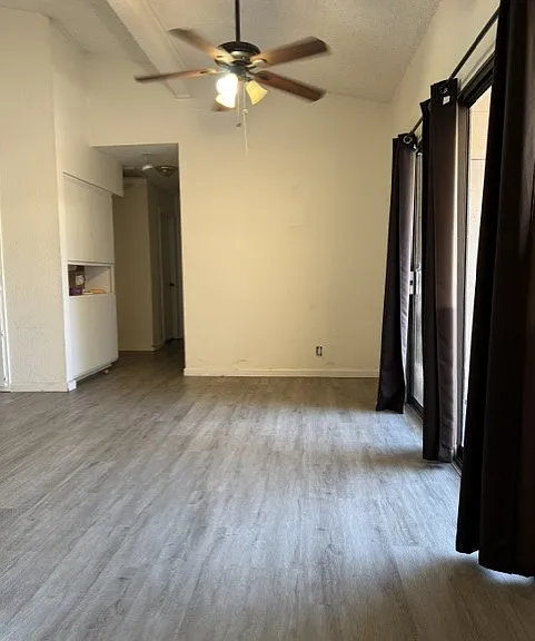 8363 Deville Oaks Way — Photo 2