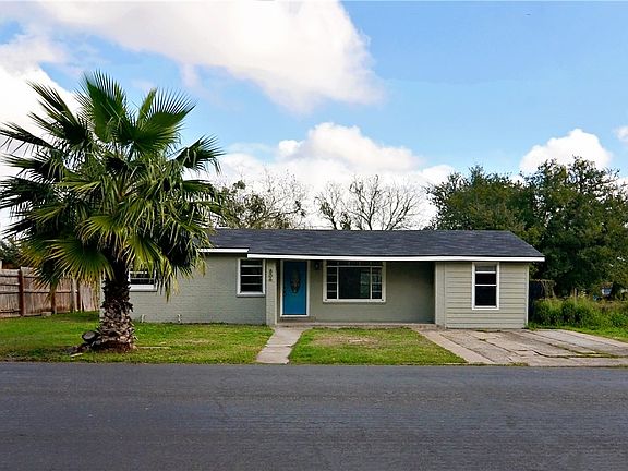 4th image of 806 N Adams St