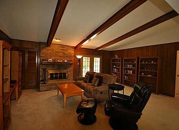 4th image of 313 Larchbrook Dr
