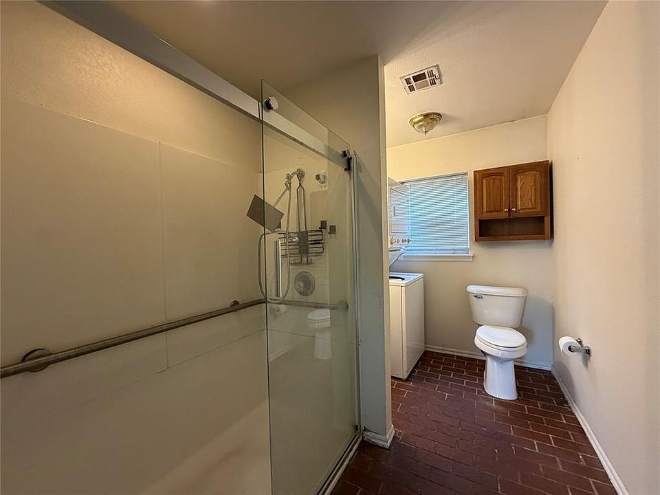 10th image of 1327 Eureka St