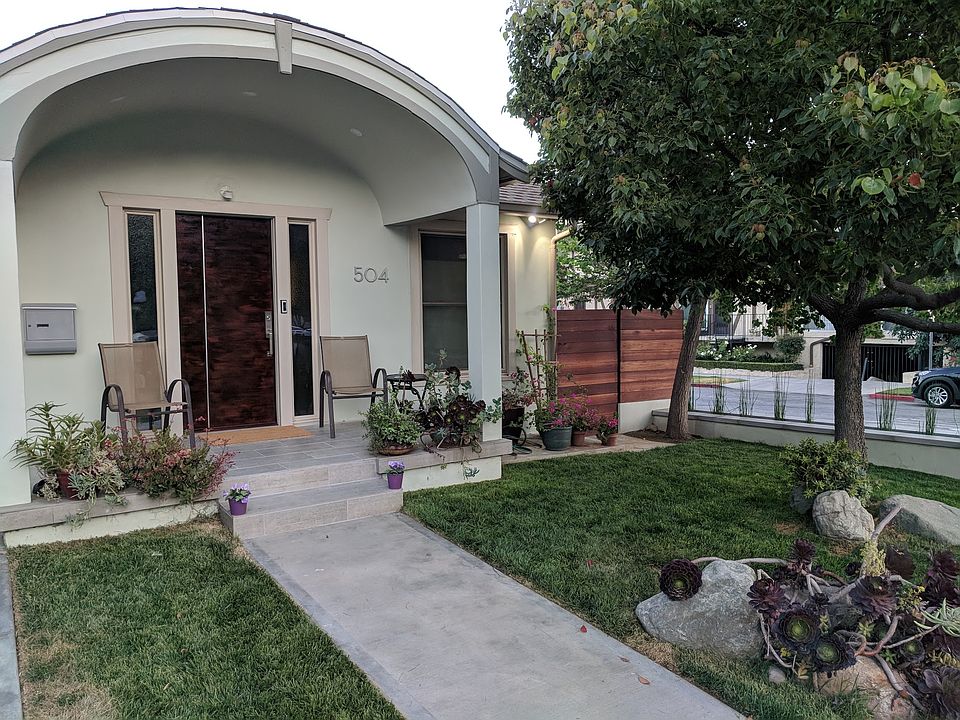 1st image of 504 E Tujunga Ave
