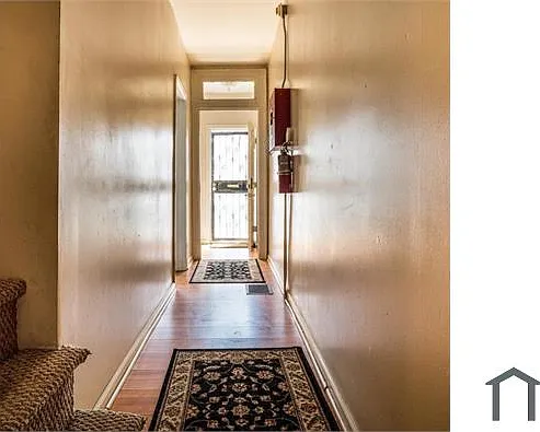 4 bed, 1316 sqft, $1,700 — Photo 2