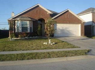 1561 Sunburst Dr, Fort Worth, TX 76140