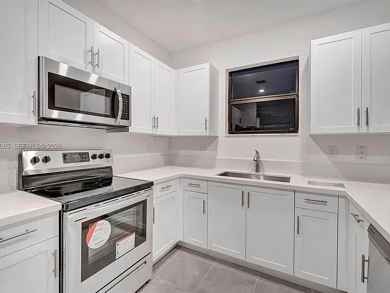13417 SW 285th St — Photo 7