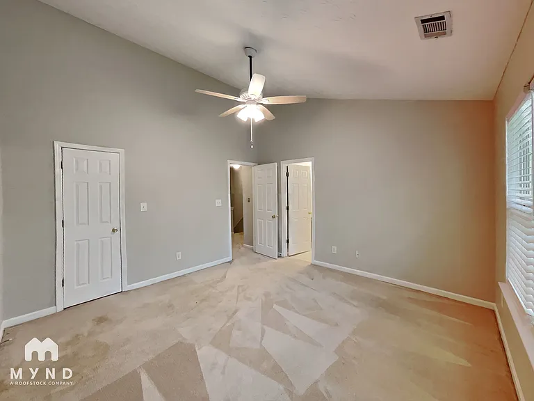 942 Tree Creek Pkwy — Photo 7