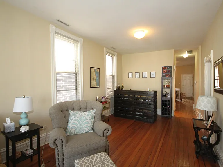 3338 N Kenmore Ave #3 — Photo 5