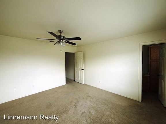 5th image of 2702 Seabiscuit Dr APT B