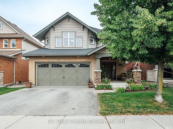 2nd image of 82 Vaughan St