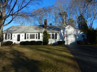 16 Musket Ln, Yarmouth Port, MA 02675