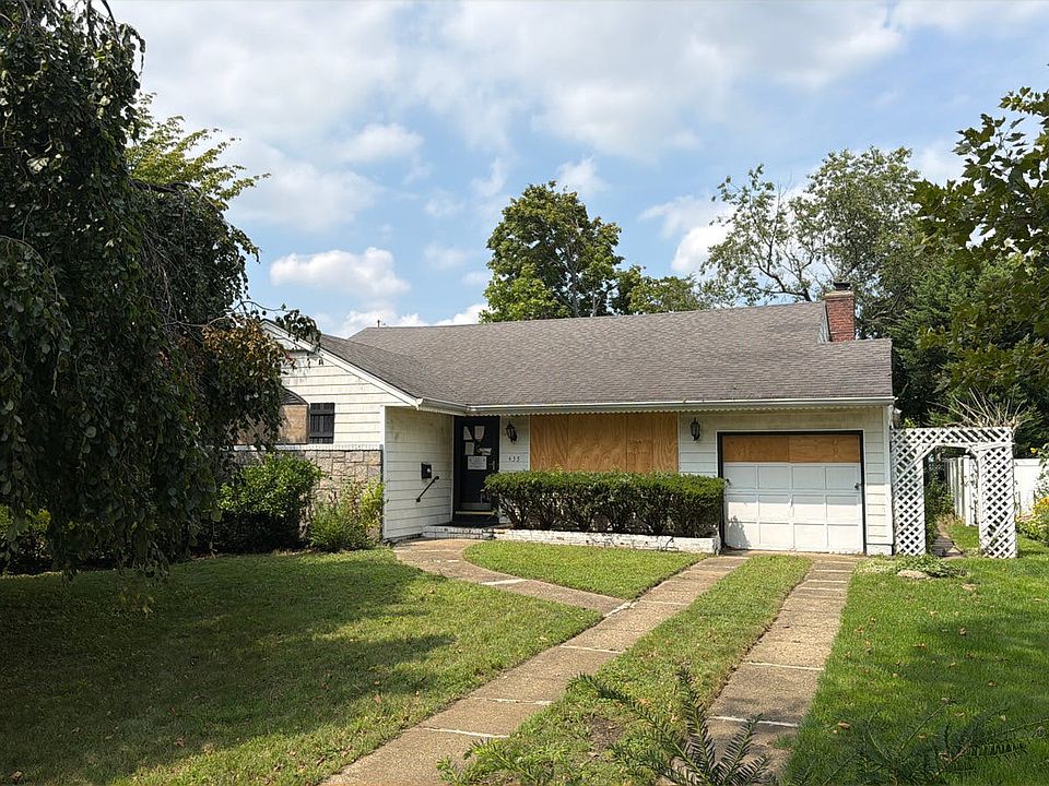 1st image of 435 Derby Rd