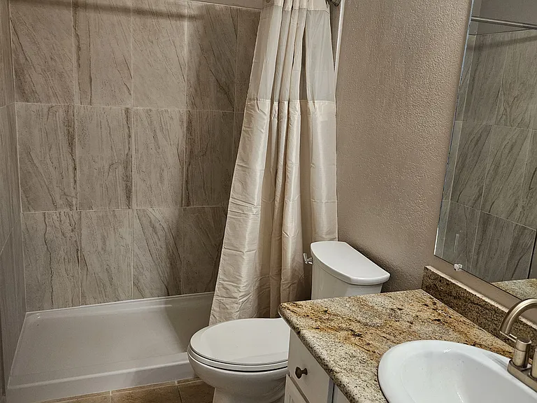 1211 W Calle Ramiro — Photo 16
