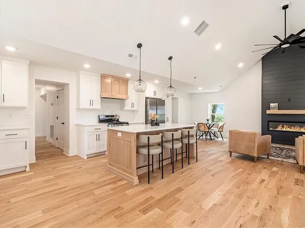 52 SE 208th St, Holt, MO 64048