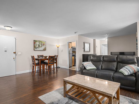 5th image of 100 E Hartsdale Ave APT 5AE