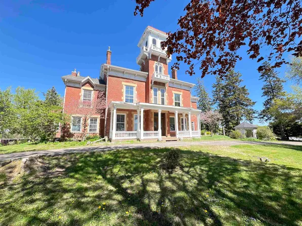 11373 W Us Highway 20, Galena, IL 61036