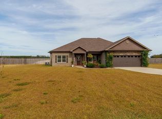 519 Sandbed Rd, Newton, AL 36352