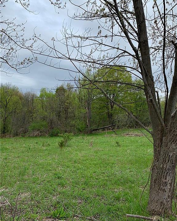 2nd image of 4729 Howlett Hill Rd
