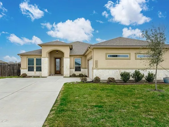 1826 Monterey Bay Dr, Portland, TX 78374