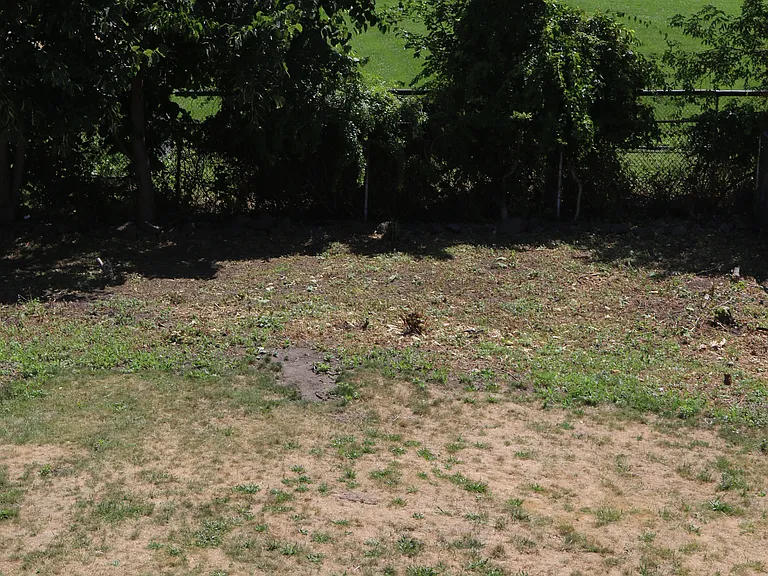 86 Laurel St #1 — Photo 10