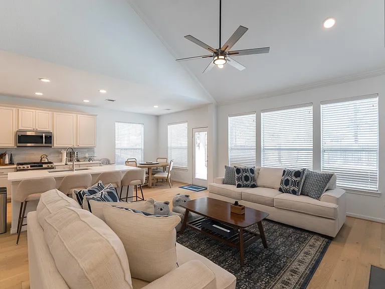 135 S Rocky Point Cir — Photo 17