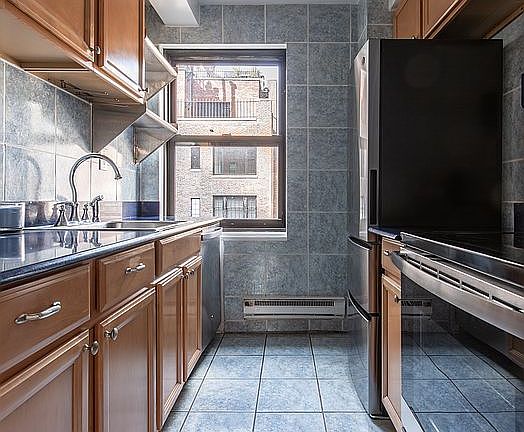 5th image of 235 E 49th St APT 9-F