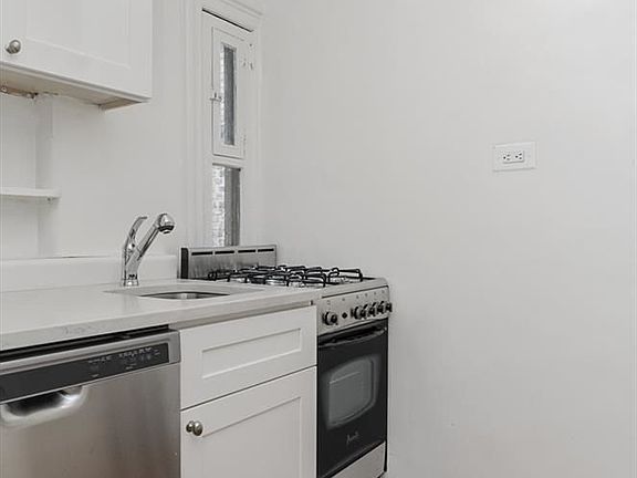 4th image of 2109 Broadway APT 1792