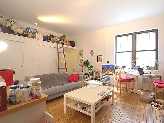 3rd image of 866 W End Ave #2B