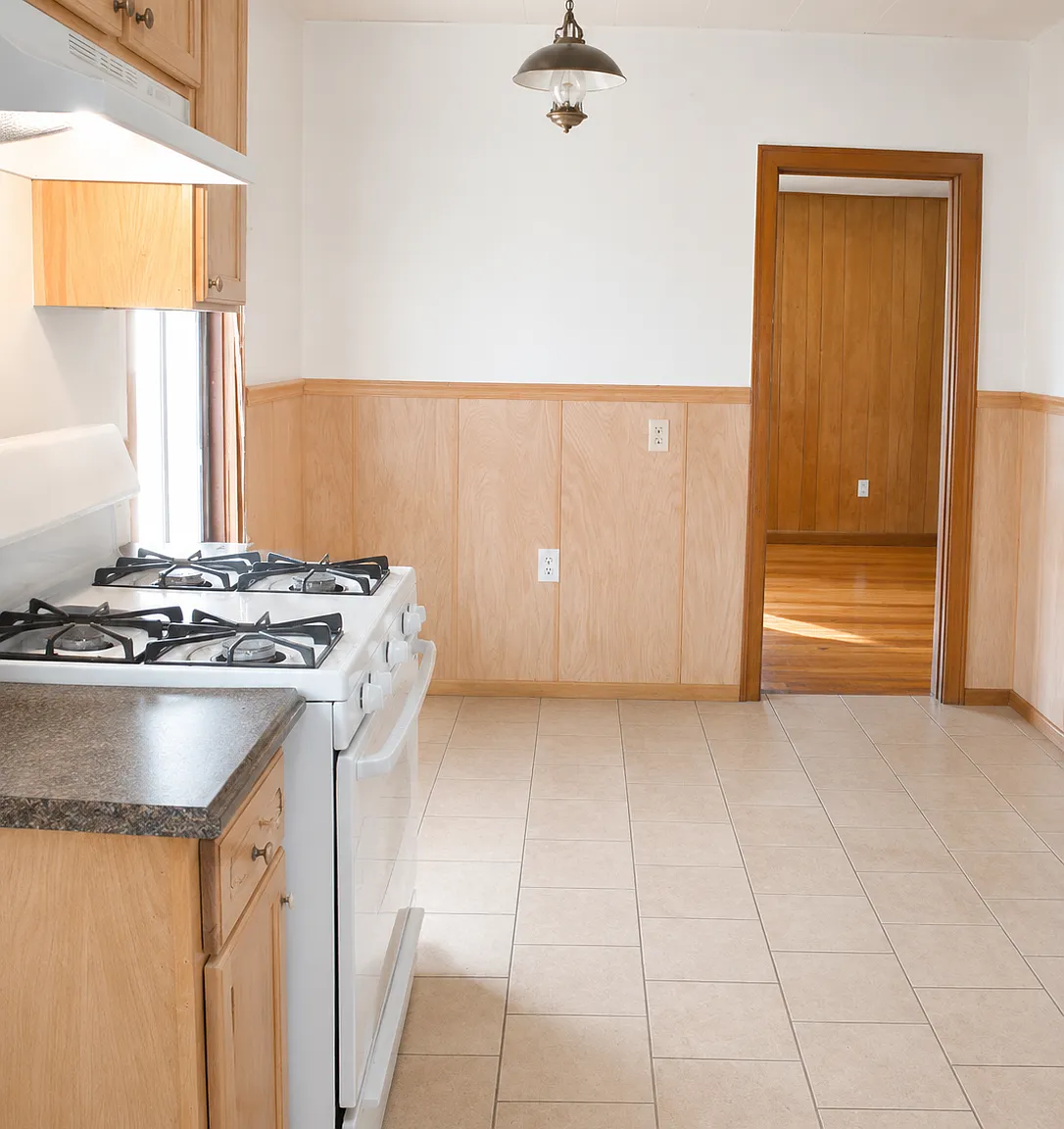 7 bed, $3,400 — Photo 4