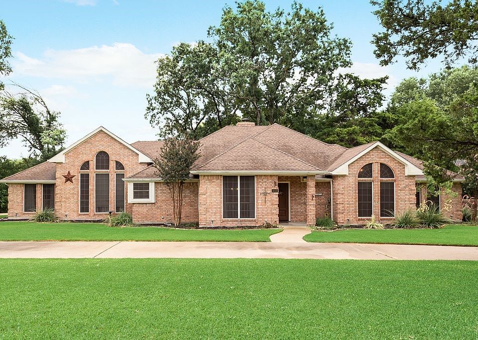 1st image of 602 Creek View Cir