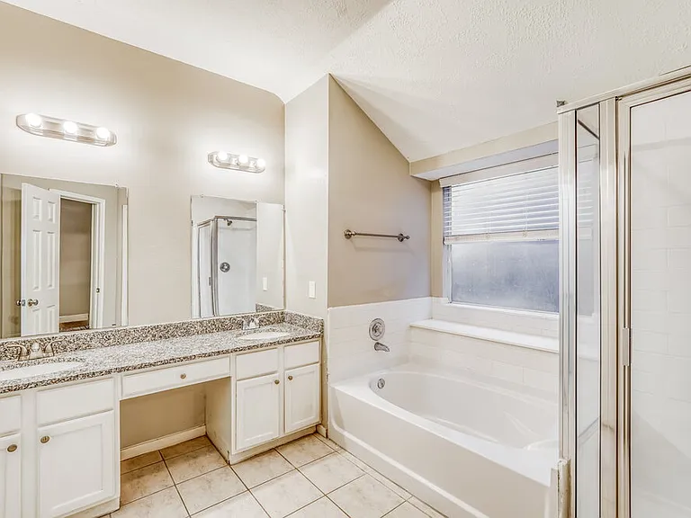 15303 Goodman St — Photo 12