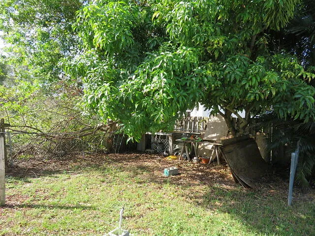134 NW Peach St — Photo 21