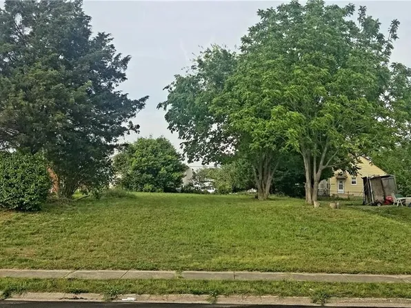 336 Sycamore Ave, Newport News, VA 23607