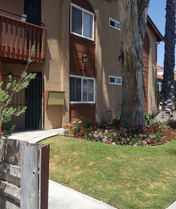 1st image of 4638 Kensington Dr Unit 04