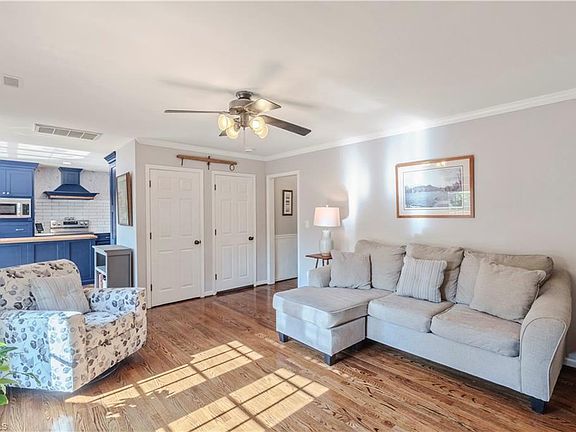 5th image of 1125 Briarwood Dr
