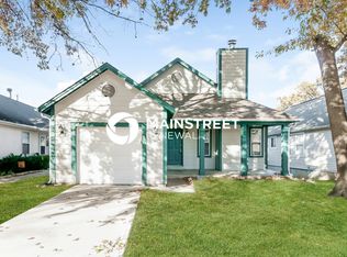 2814 Plum Leaf Cir, Saint Charles, MO 63303