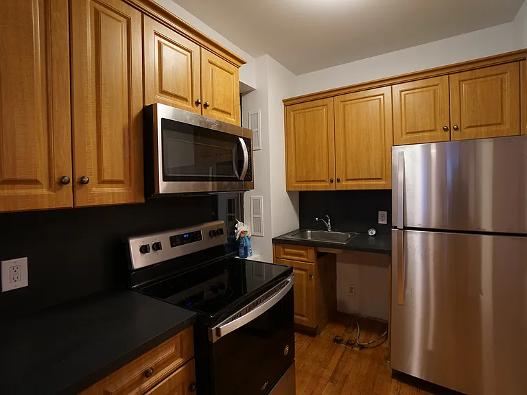 125 E 88th St #2AB — Photo 6