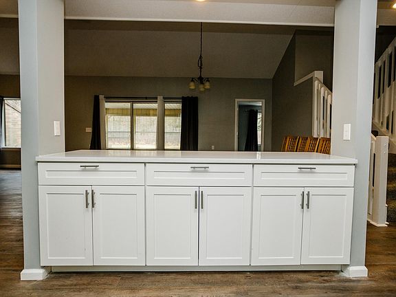 4th image of 3805 Wrenwood Ct