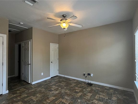 3rd image of 204 E Buck St
