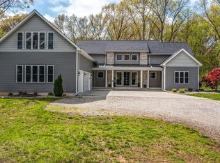600 Yaeger Lake Trl, Litchfield, IL 62056