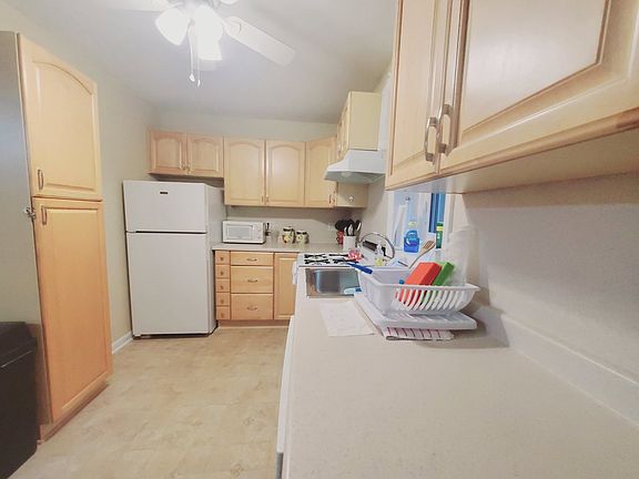2nd image of 33 Valley Dr Floor 1